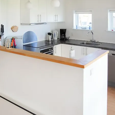 Ferienhaus Stunning In With House Sea View