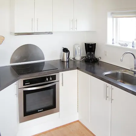 Ferienhaus Stunning In With House Sea View